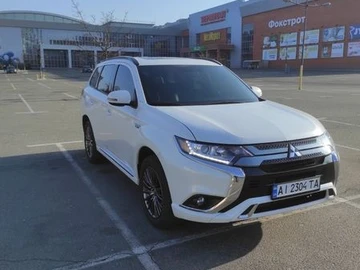 Авто Mitsubishi Outlander 2021 № 8588669