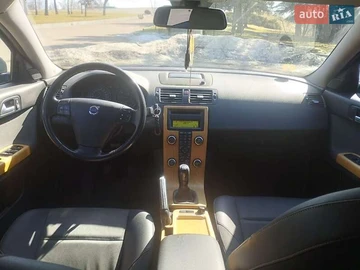 Авто Volvo V50 2009 № 8588843