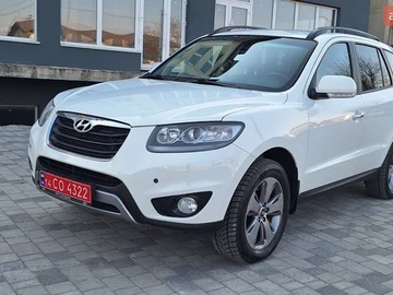 Авто Hyundai Santa Fe 2012 № 8589019