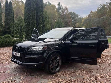 Авто Audi Q7 2015 № 8589353