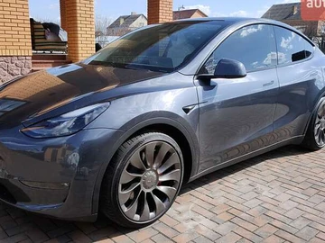 Авто Tesla Model Y 2023 № 8589385