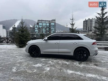 Авто Audi Q8 2019 № 8589452