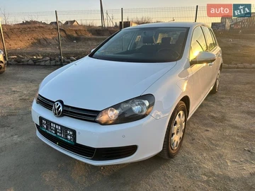 Авто Volkswagen Golf 2010 № 8589901