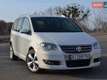 Авто Volkswagen Touran 2008 № 8590067