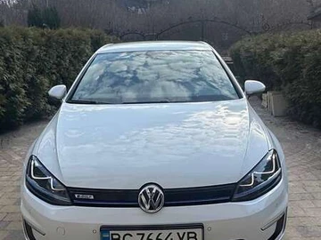 Авто Volkswagen E-Golf 2014 № 8590099