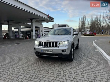 Авто Jeep Grand Cherokee 2011 № 8590590