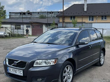 Авто Volvo V50 2008 № 8590905