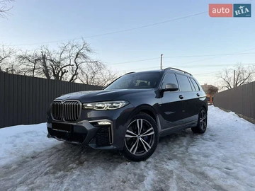Авто BMW X7 2022 № 8591044