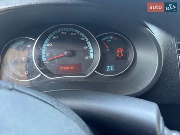 Авто Renault Kangoo 2013 № 8591117