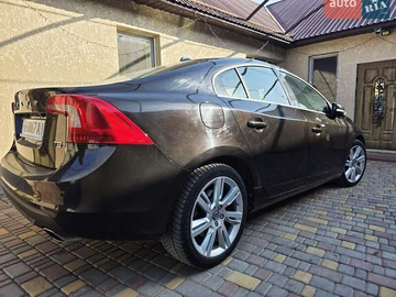 Авто Volvo S60 2010 № 8591234