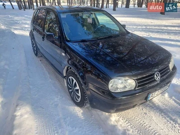 Авто Volkswagen Golf 2000 № 8591357