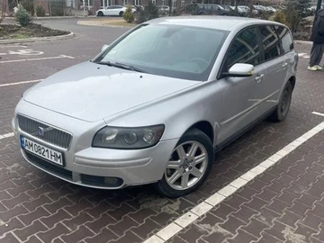 Авто Volvo V50 2004 № 8591679
