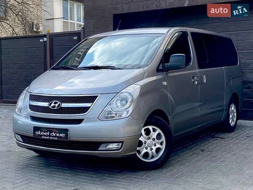 Авто Hyundai H-1 2012 № 8591747