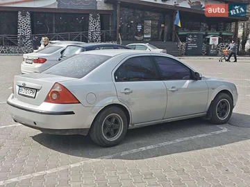 Авто Ford Mondeo 2002 № 8592017