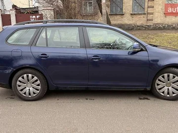 Авто Volkswagen Golf 2010 № 8592064