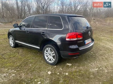 Авто Volkswagen Touareg 2004 № 8592225