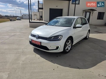 Авто Volkswagen E-Golf 2015 № 8592270