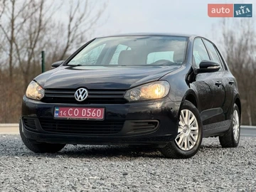 Авто Volkswagen Golf 2010 № 8592279