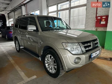 Авто Mitsubishi Pajero Wagon 2014 № 8592585