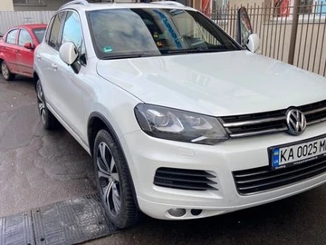 Авто Volkswagen Touareg 2013 № 8592607