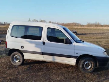 Авто Peugeot Partner 2001 № 8592656