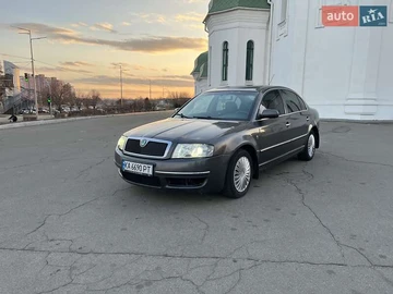 Авто Skoda Superb 2002 № 8592689