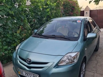Авто Toyota Yaris 2007 № 8592907
