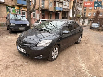 Авто Toyota Yaris 2007 № 8592908