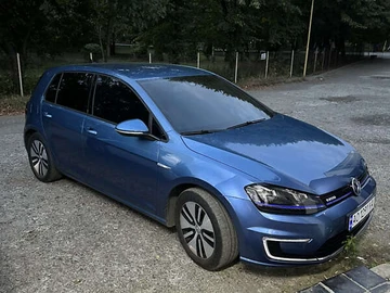 Авто Volkswagen E-Golf 2015 № 8592985
