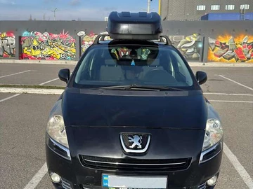 Авто Peugeot 5008 2012 № 8593008