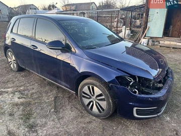 Авто Volkswagen E-Golf 2020 № 8593182