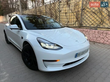 Авто Tesla Model 3 2023 № 8593277