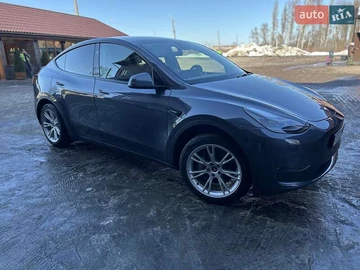 Авто Tesla Model Y 2023 № 8593304