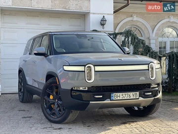 Авто Rivian R1S 2023 № 8593479