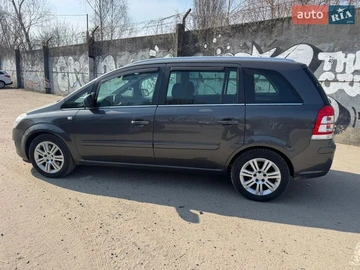 Авто Opel Zafira 2011 № 8593584