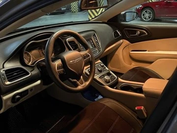 Авто Chrysler 200 2014 № 8593767