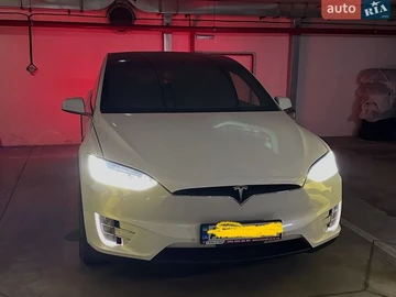 Авто Tesla Model X 2016 № 8594084