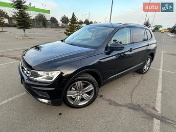 Авто Volkswagen Tiguan 2019 № 8594095