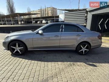 Авто Mercedes E-Class 2011 № 8594634