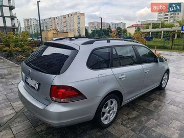 Авто Volkswagen Golf 2011 № 8594740