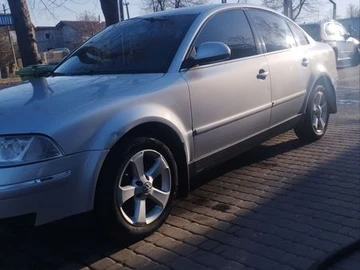 Авто Volkswagen Passat 2004 № 8594970