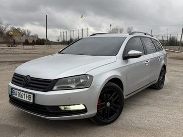 Авто Volkswagen Passat 2010 № 8595391