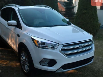 Авто Ford Escape 2018 № 8595394