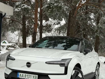 Авто Volvo Ex30 2023 № 8595437