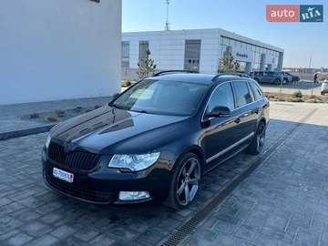 Авто Skoda Superb 2012 № 8595888