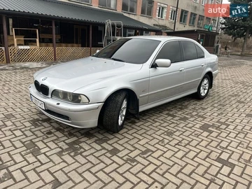 Авто BMW 5 Series 2003 № 8596392