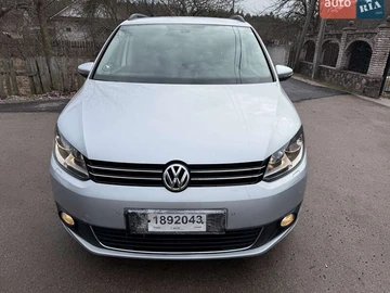 Авто Volkswagen Touran 2014 № 8596475