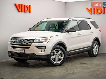 Авто Ford Explorer 2018 № 8596504