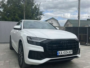 Авто Audi Q8 2023 № 8596687