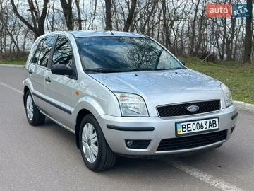 Авто Ford Fusion 2005 № 8596738
